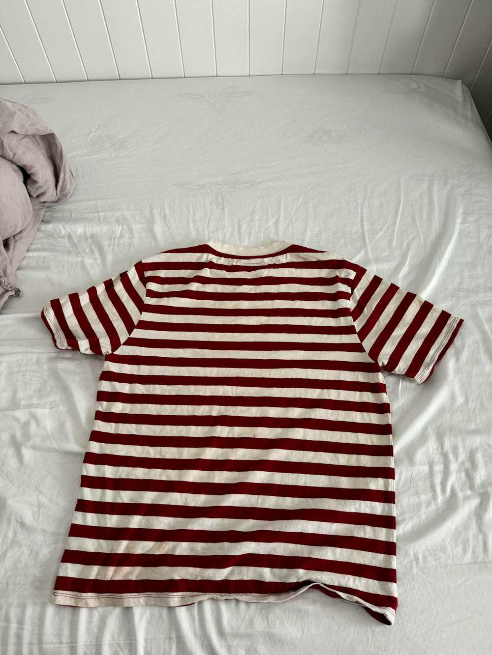 Guess Red Stripe Tee x Guess x Streetwear x Vinta… - image 7