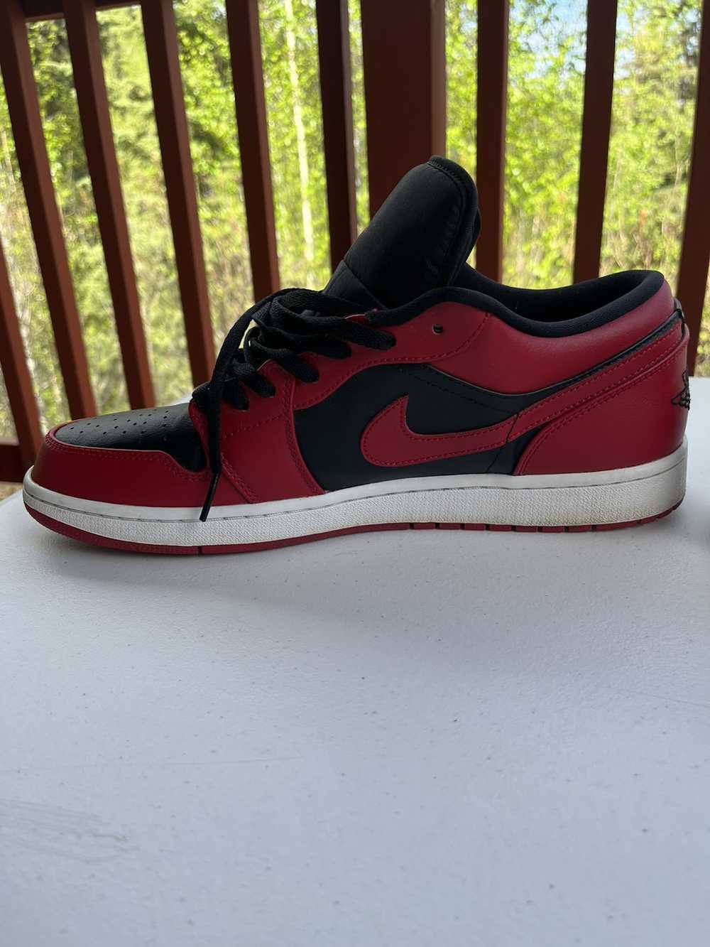 Jordan Brand × Nike Air Jordan 1 low reverse bred - image 5