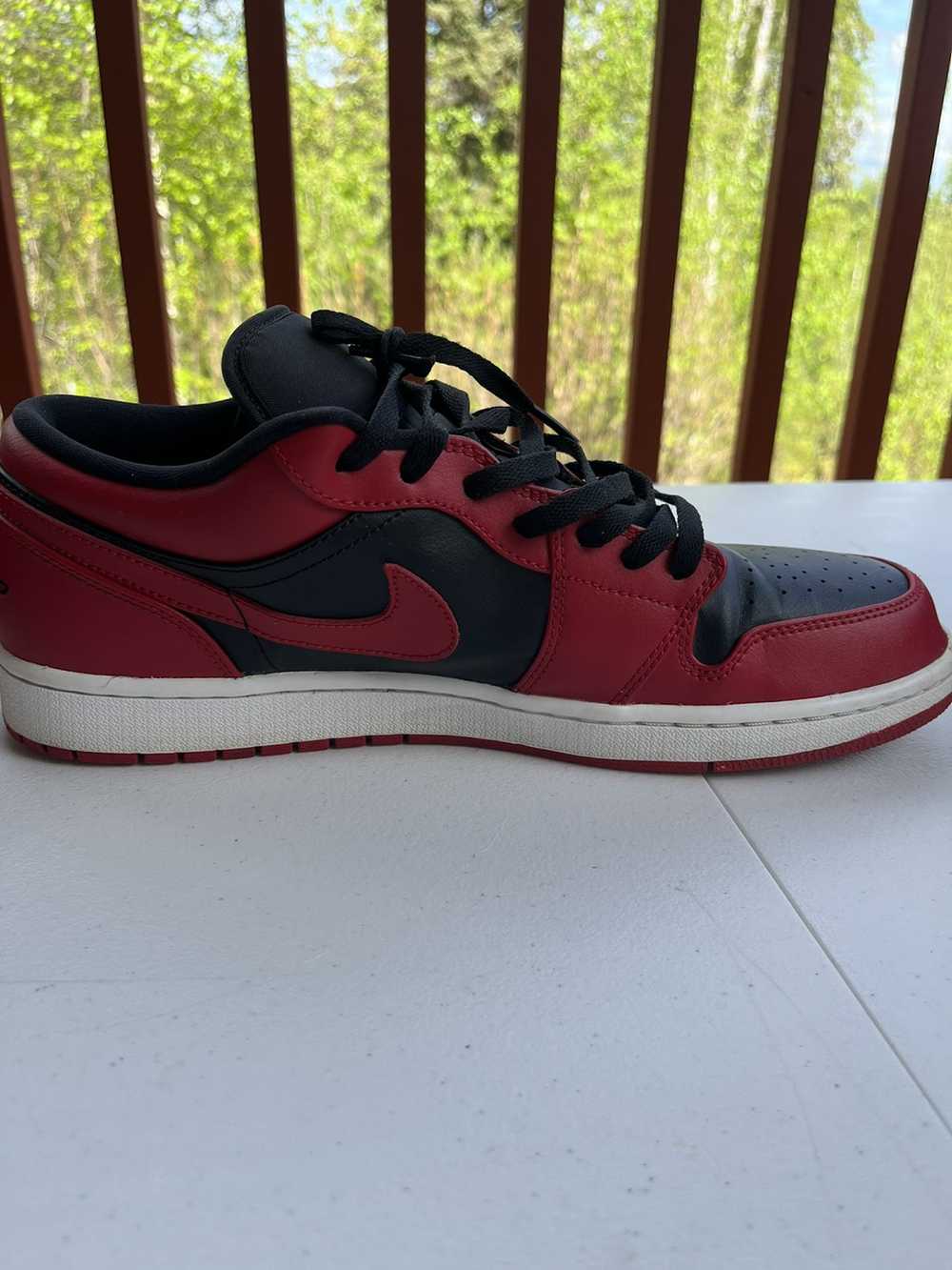 Jordan Brand × Nike Air Jordan 1 low reverse bred - image 6