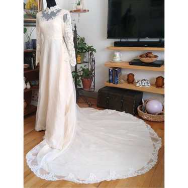Mary's Corset White Silk Rhinestones Princess Dress With Train
