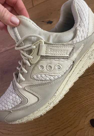 Beige Saucony Limited Edition Grid 8500 Weave - image 1