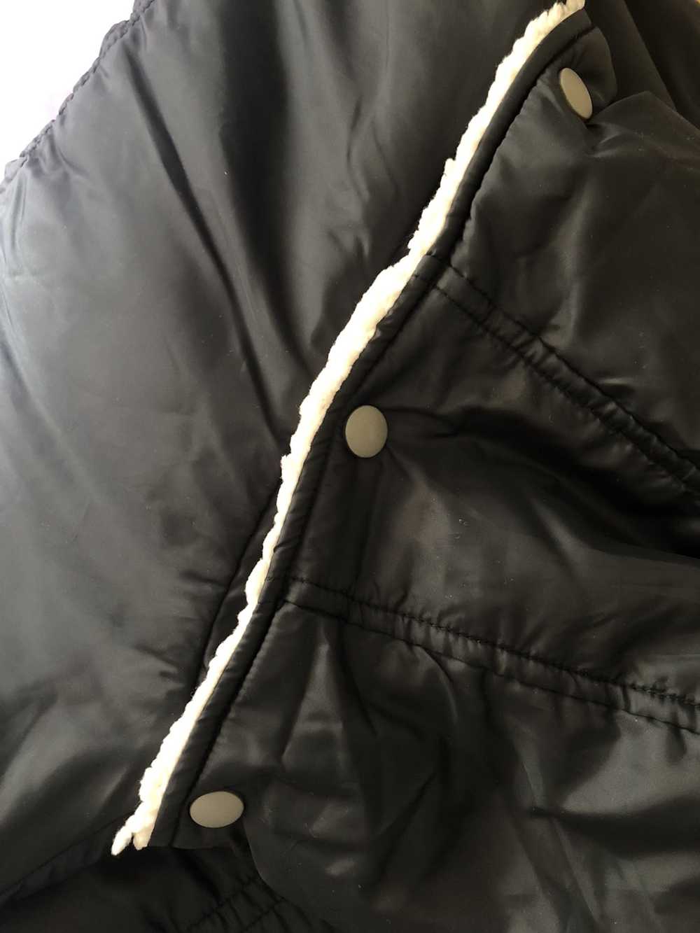 Converse Knit puffy light jacket womens large size - image 6