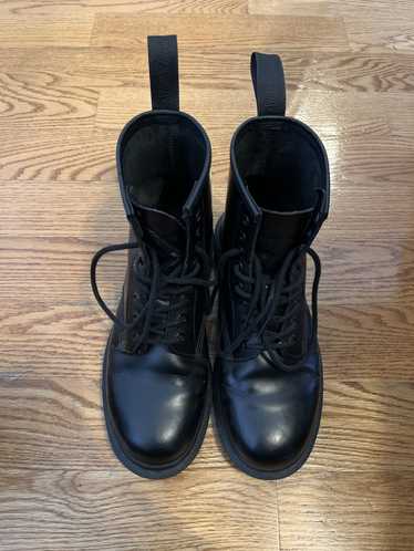 Dr. Martens × Streetwear 1460 Mono Smooth Boots