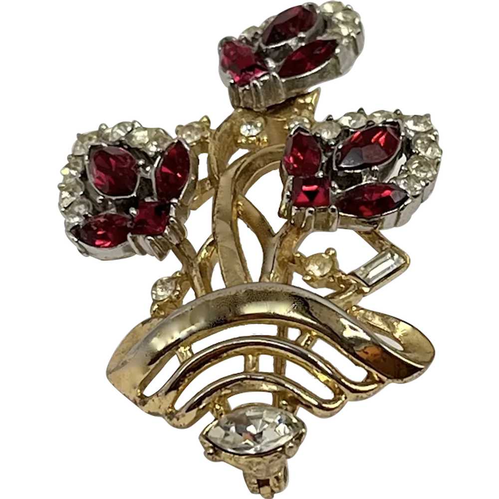 Crown Trifari 1950s Classic Flower Brooch with Re… - image 1