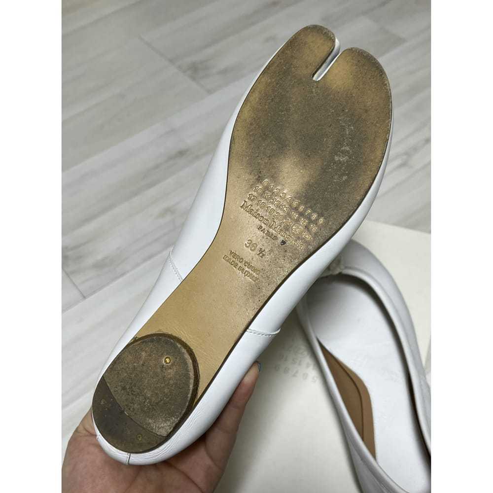 Maison Martin Margiela Tabi leather flats - image 5