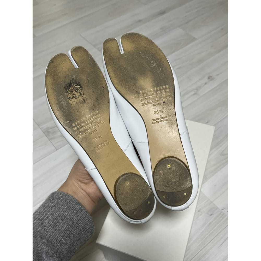 Maison Martin Margiela Tabi leather flats - image 6