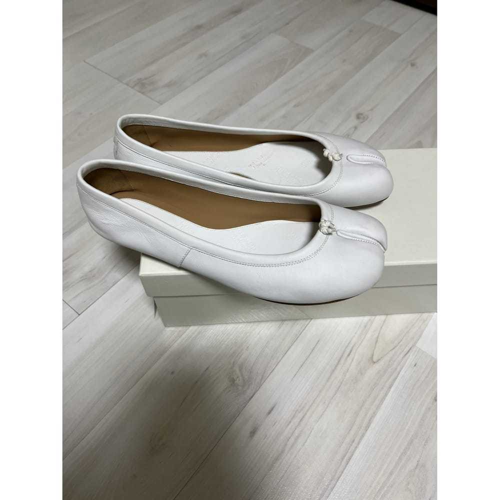 Maison Martin Margiela Tabi leather flats - image 9