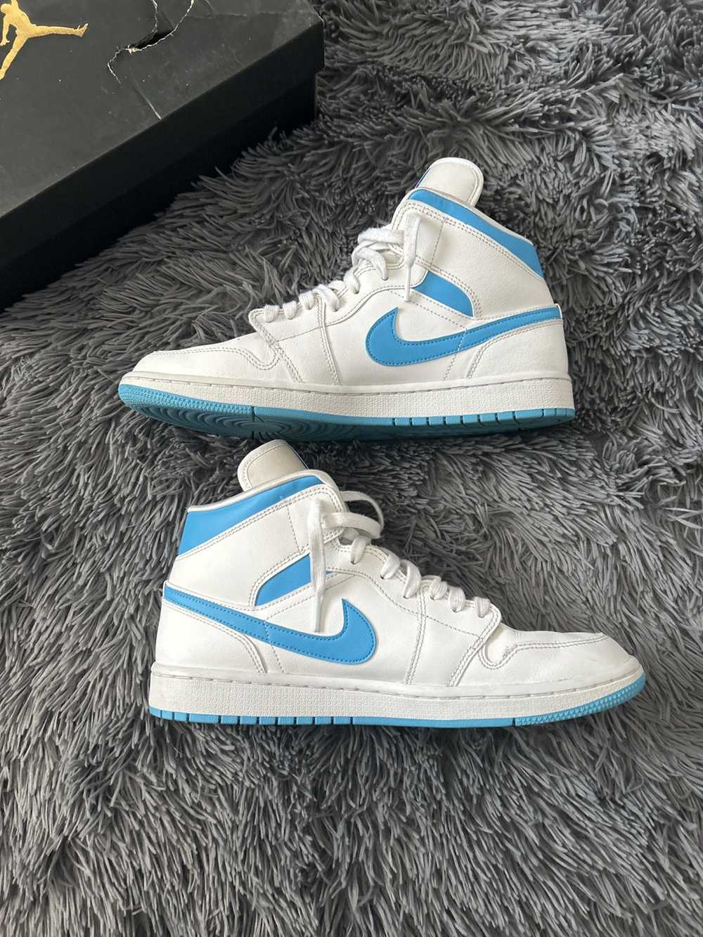 Jordan Brand Jordan 1 Mid UNC - image 2