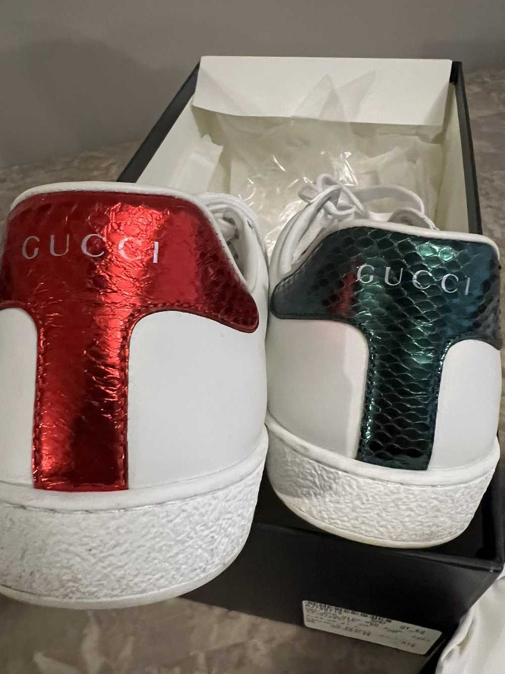 Gucci GUCCI White Embroidered Bee Ace Sneakers - image 6