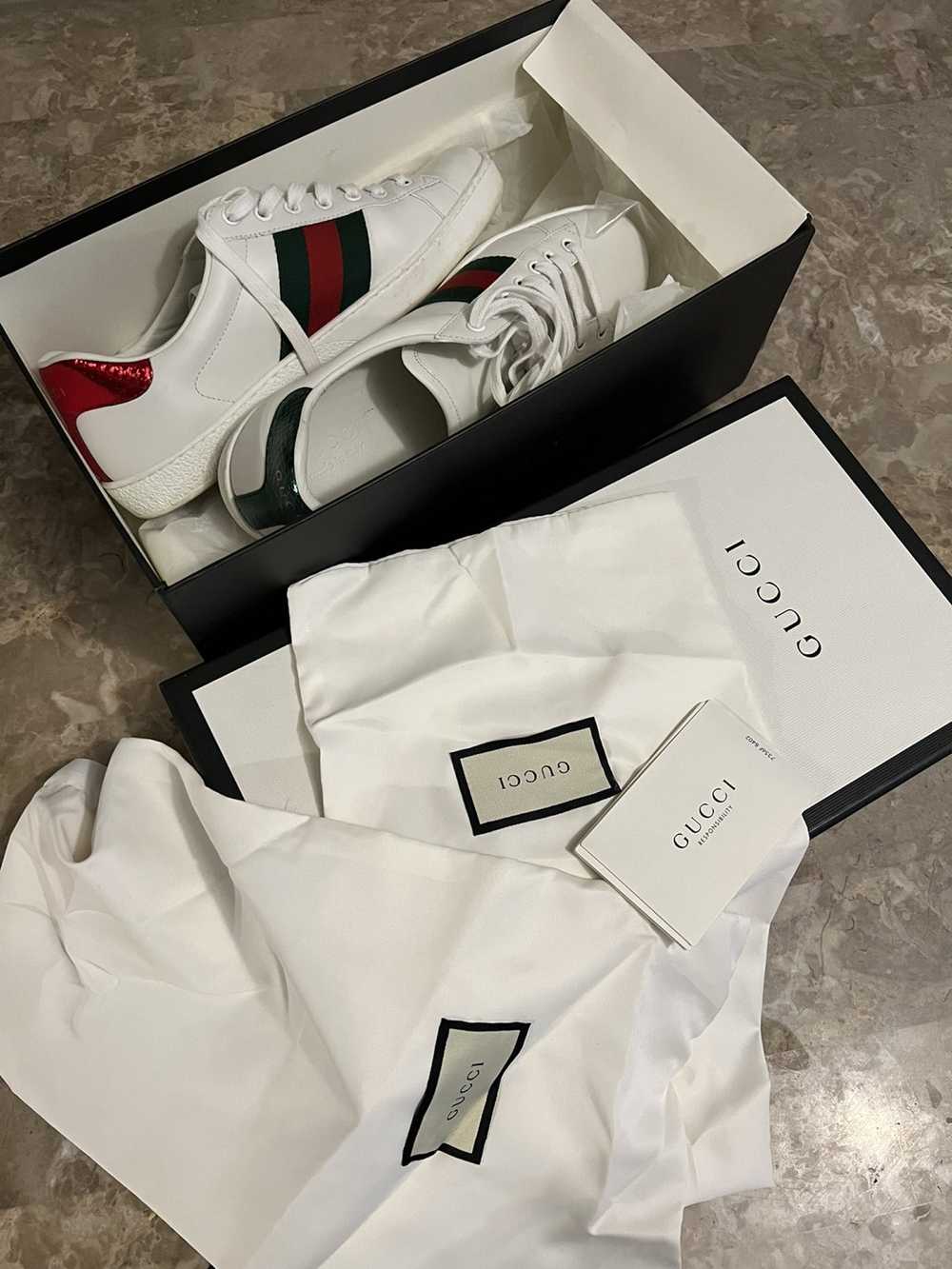 Gucci GUCCI White Embroidered Bee Ace Sneakers - image 7