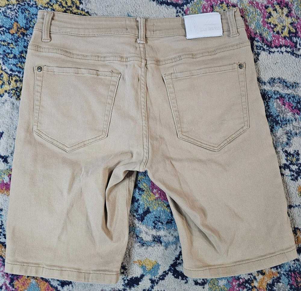 Designer ZLZ Denim Khaki Shorts 31W Casual - image 1