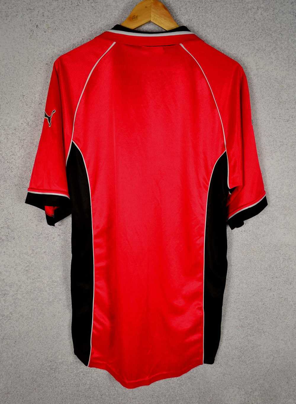 Soccer Jersey × Sportswear × Vintage Eintracht Fr… - image 10
