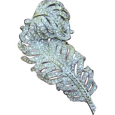 CINER Large Pave Diamante Curled Feather Pin