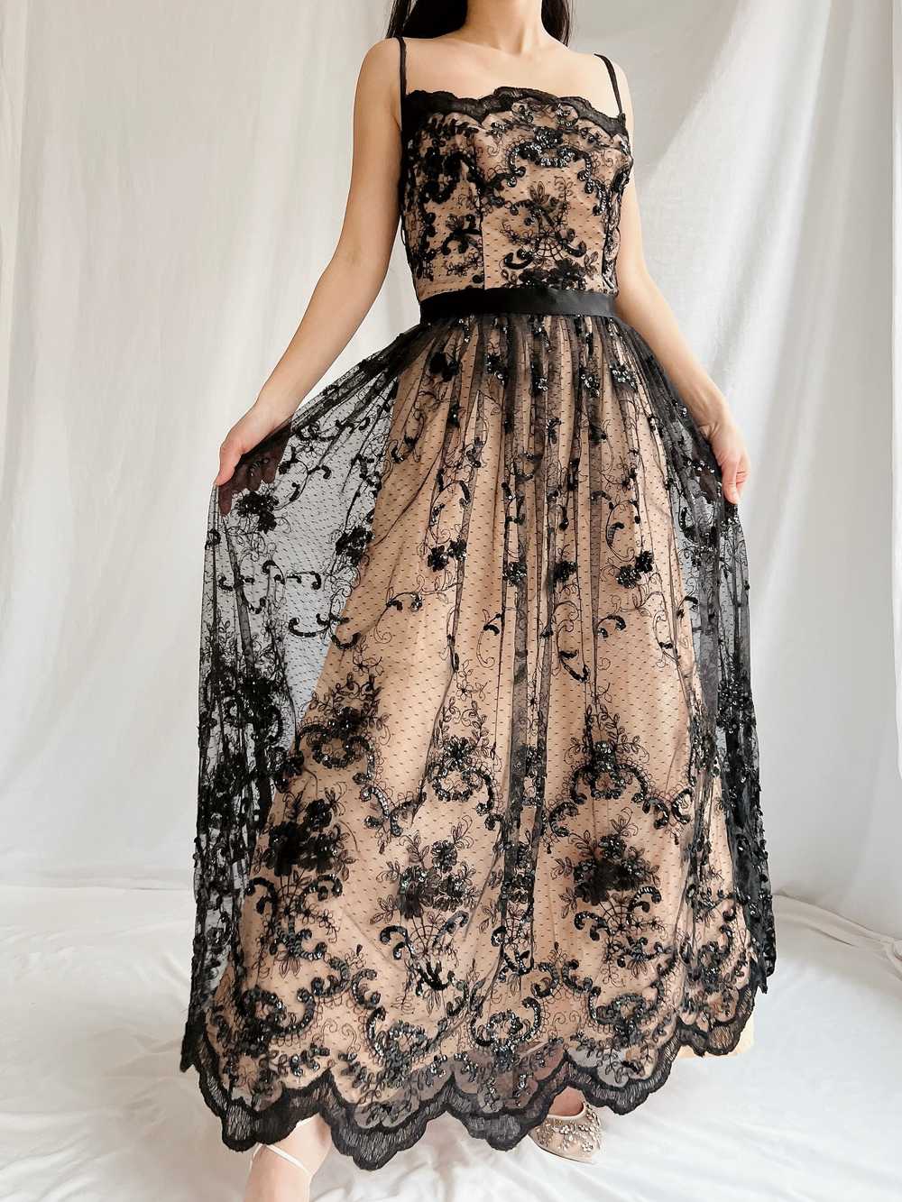 Vintage Nude and Black Lace Dress - S - image 2
