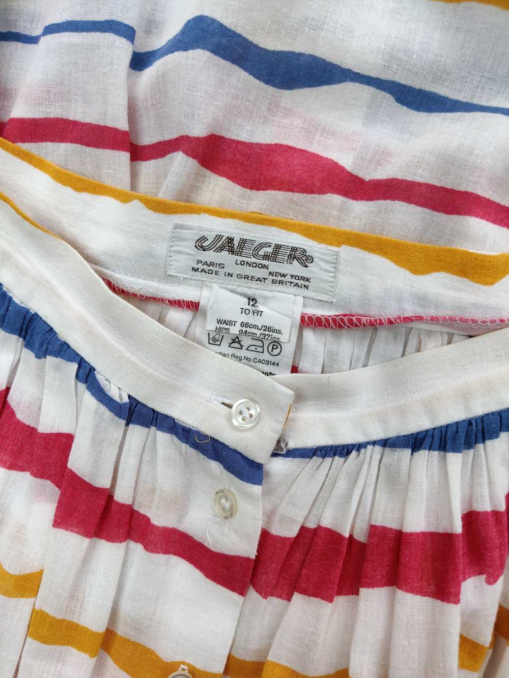 White rainbow stripe vintage jaeger skirt size 8. - image 6
