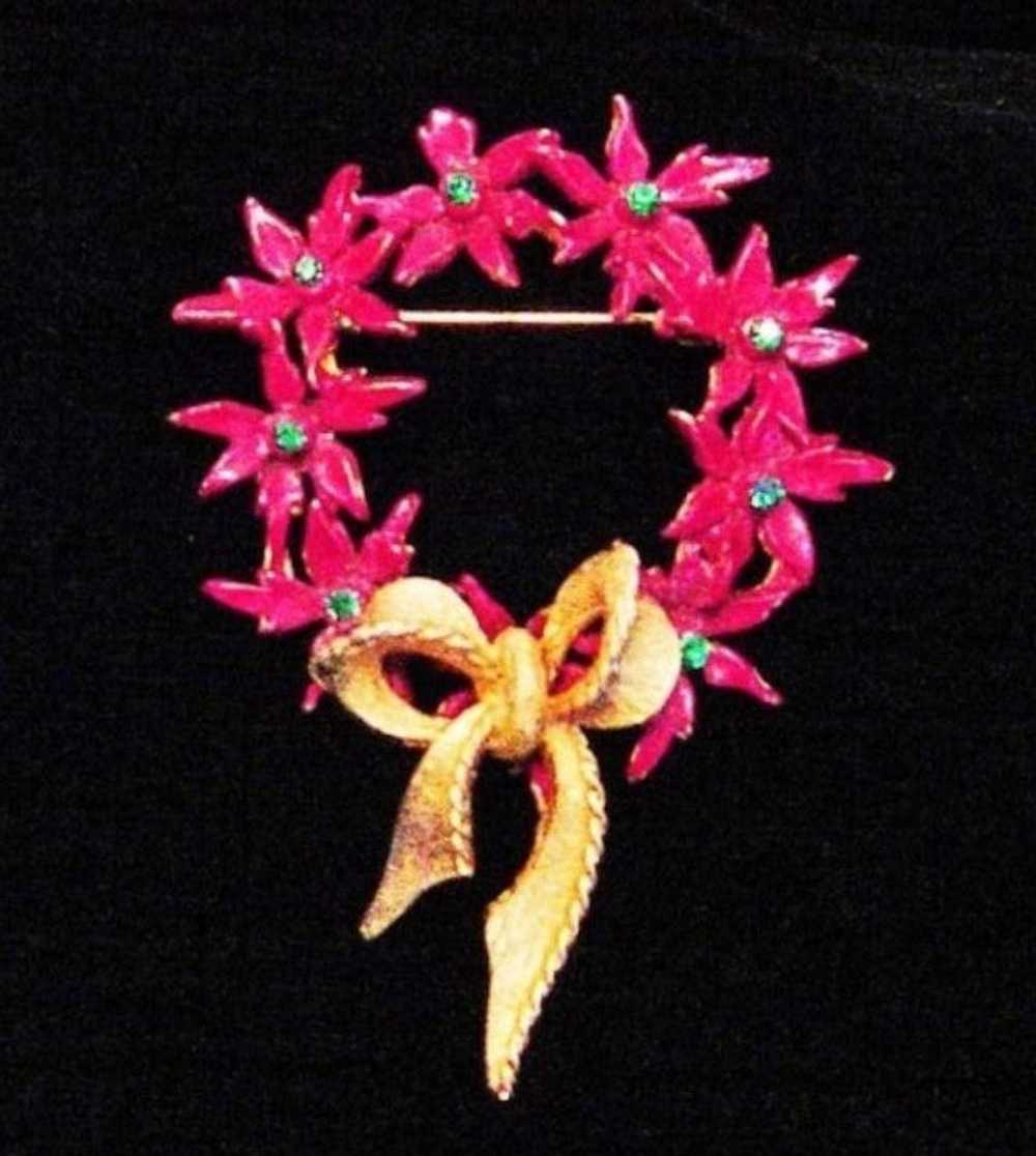 Mylu Poinsettia Christmas Wreath Bow Vintage Figu… - image 2