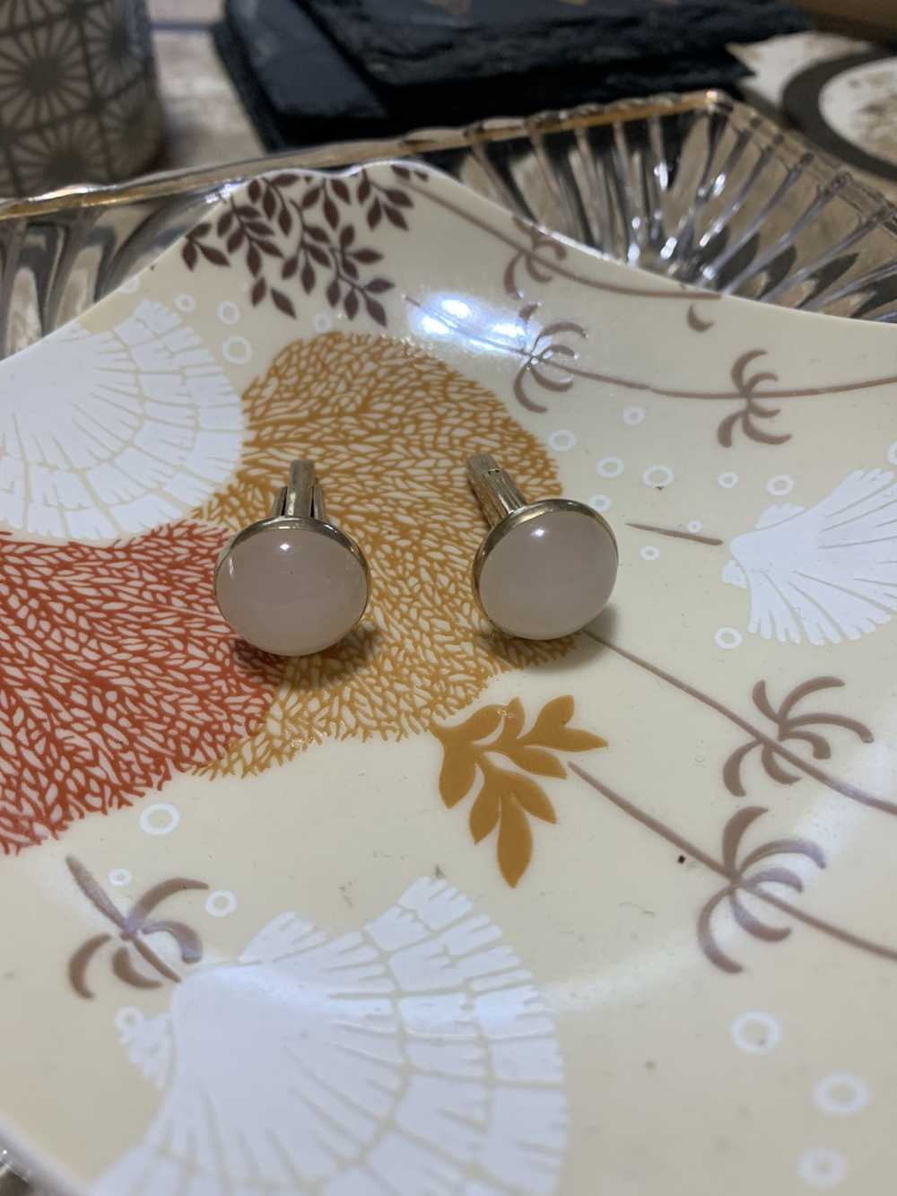 Jewelry × Vintage Ivory Stone Gold tone Cufflinks - image 1