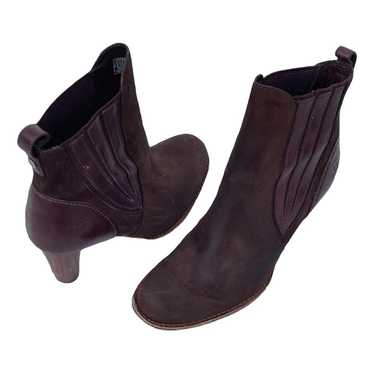 Ugg Leather mocassin boots