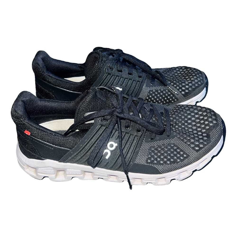 On Running Cloth trainers - image 1