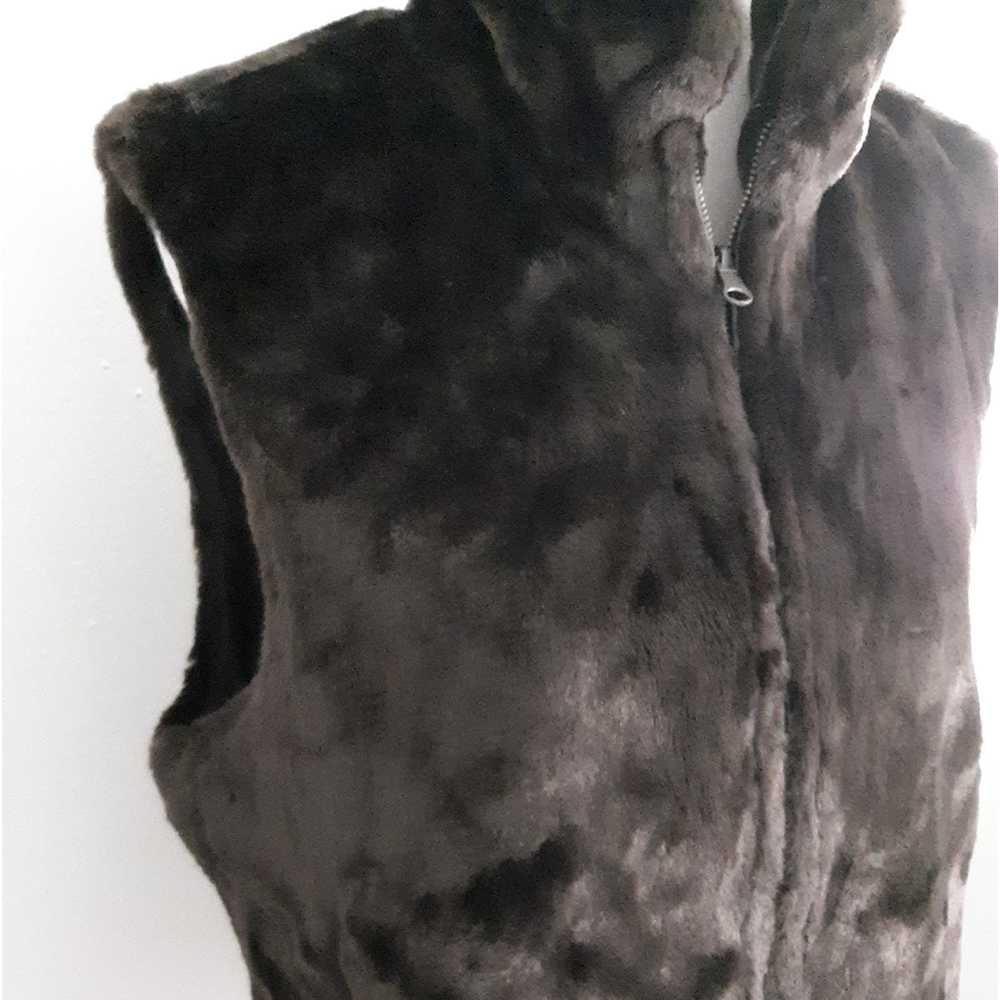 Bill Blass Blassport Faux Fur Reversible Vest - image 5