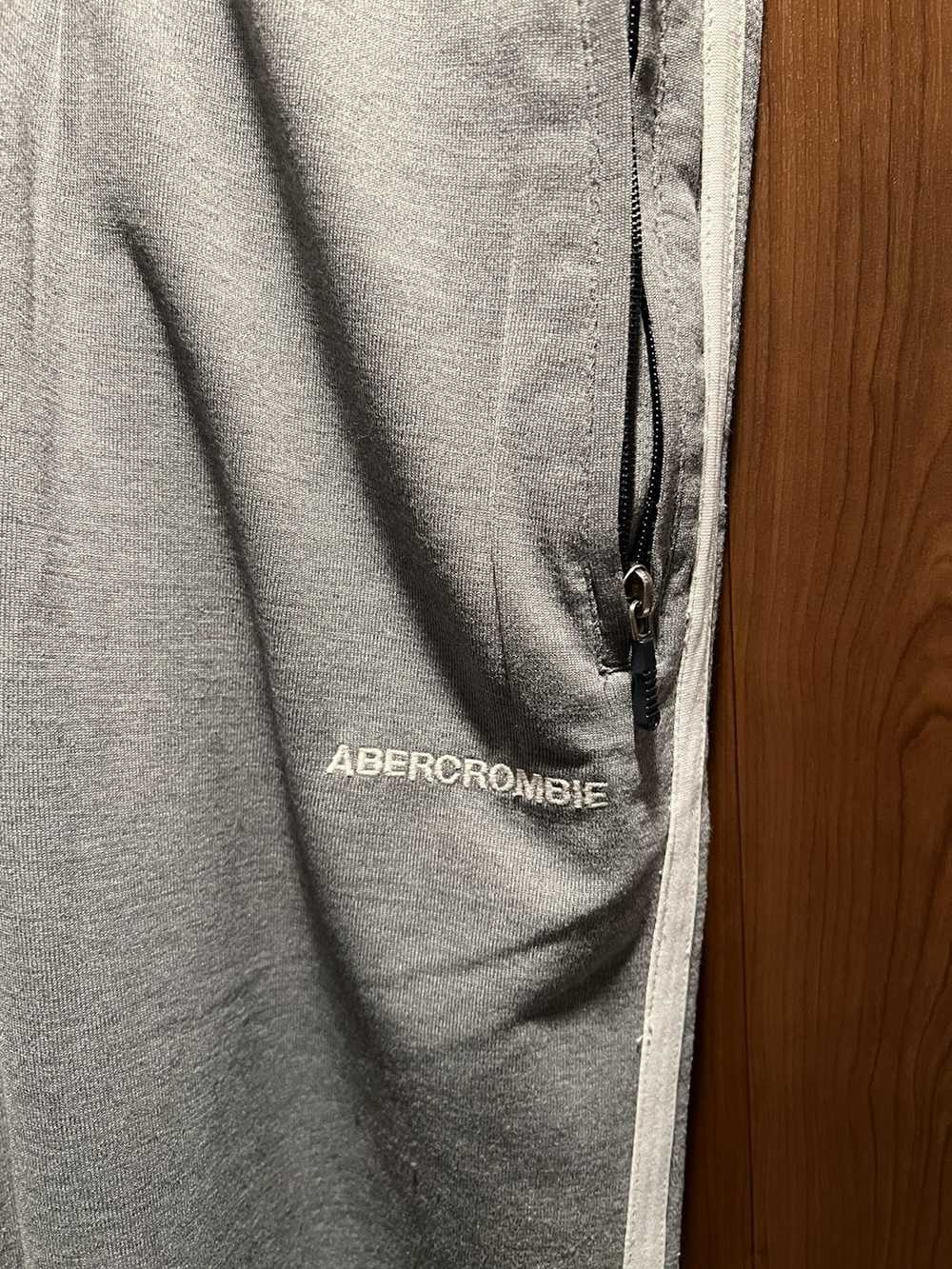 Abercrombie & Fitch Early 2000’s Vintage Grey Tra… - image 2