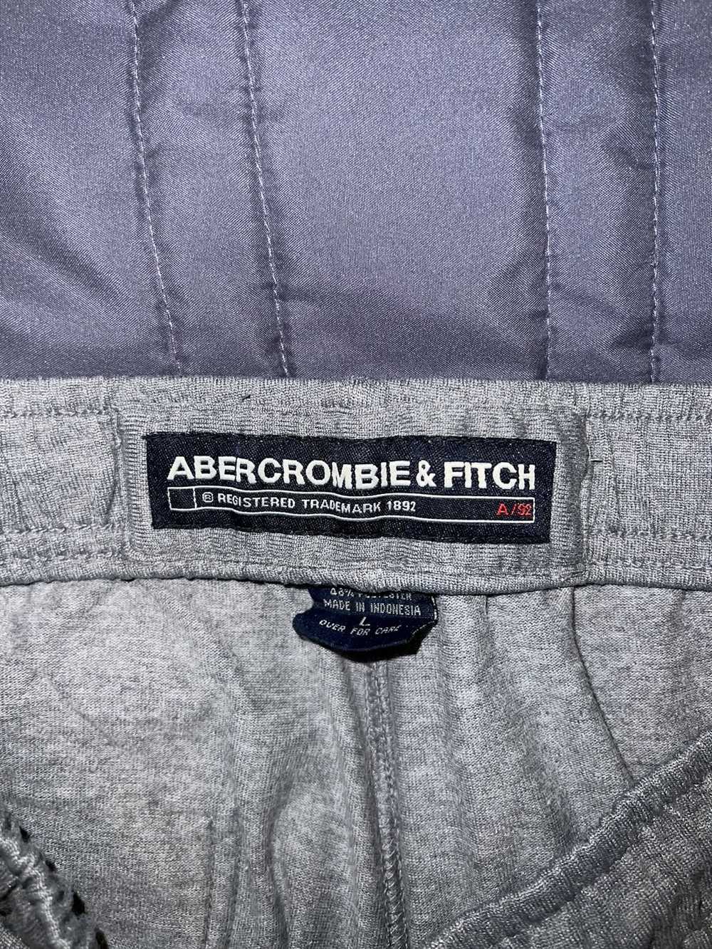 Abercrombie & Fitch Early 2000’s Vintage Grey Tra… - image 5