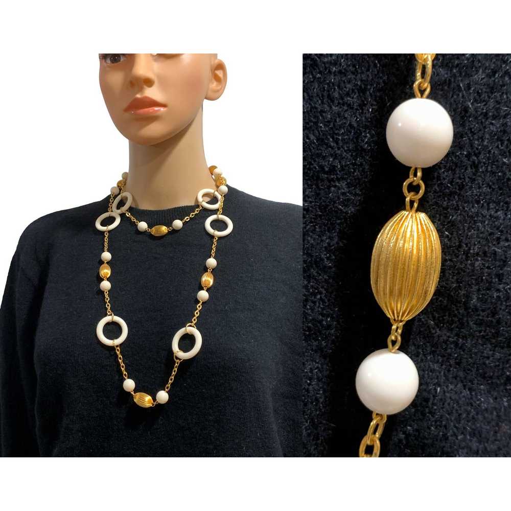 Jewelry × Vintage Joan Rivers Long Gold & White A… - image 2