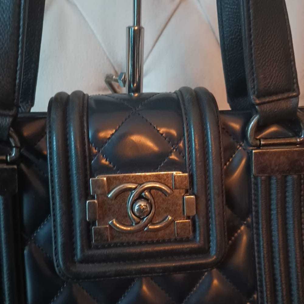 Chanel Boy Tote patent leather tote - image 3