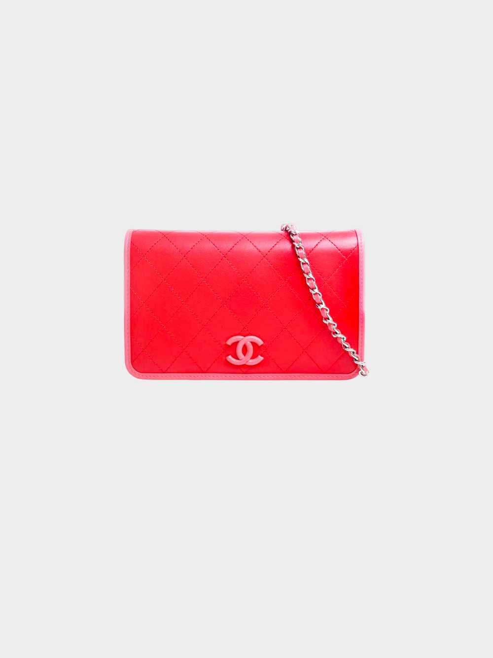 Chanel 2019 Red and Pink Caviar Leather Matelasse… - image 1