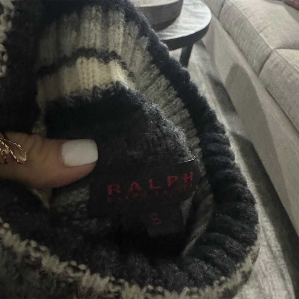 Ralph Lauren Lambswool sweater size small - image 2