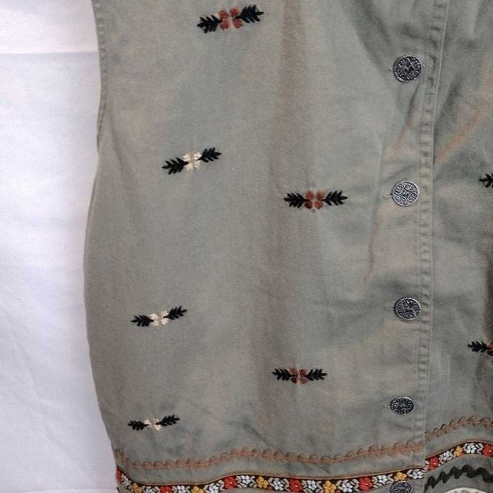 Casey & Max Vintage Embroidered Floral Collared V… - image 8
