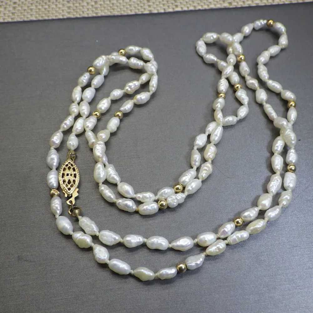 Single Long Strand of Freshwater Pearls, 14k Gold… - image 3