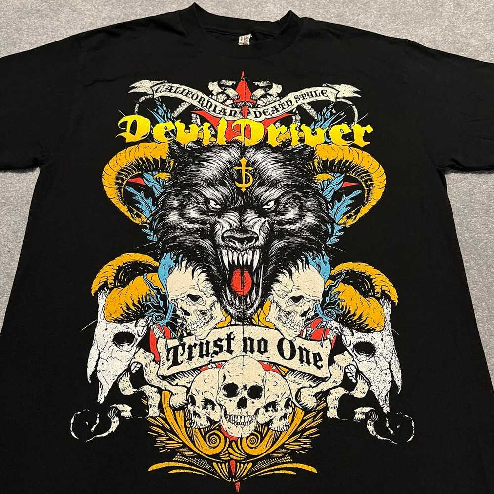 Vintage DevilDriver Trust No One Wolf Tour Band T… - image 2
