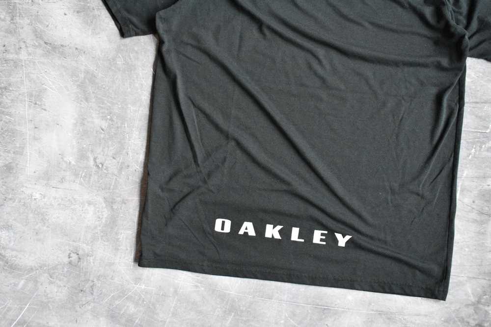 Oakley × Vintage Vintage Oakley Software T-Shirt … - image 4