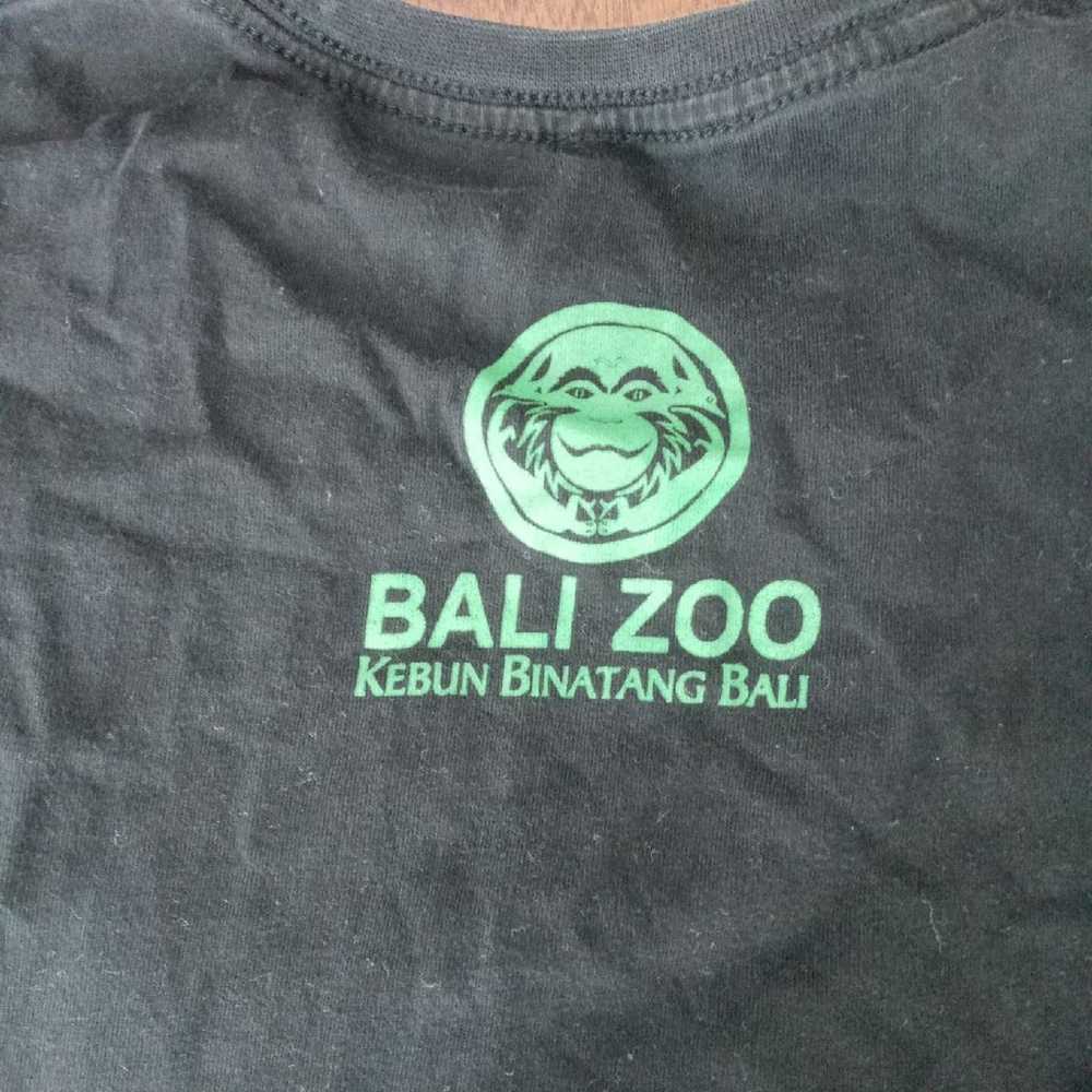 Balley zoo Lion shirt - image 5