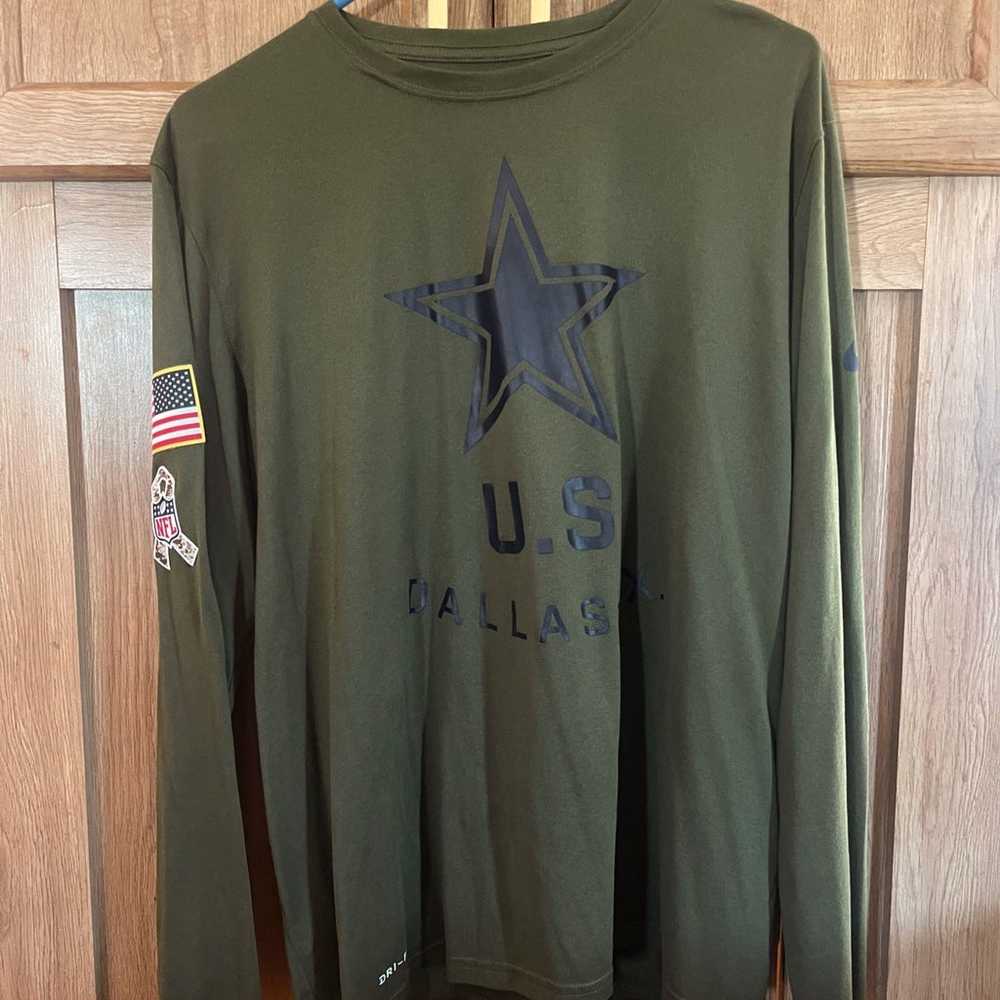 Mens Large Dallas Cowboy Army edition Nike shirt - image 1