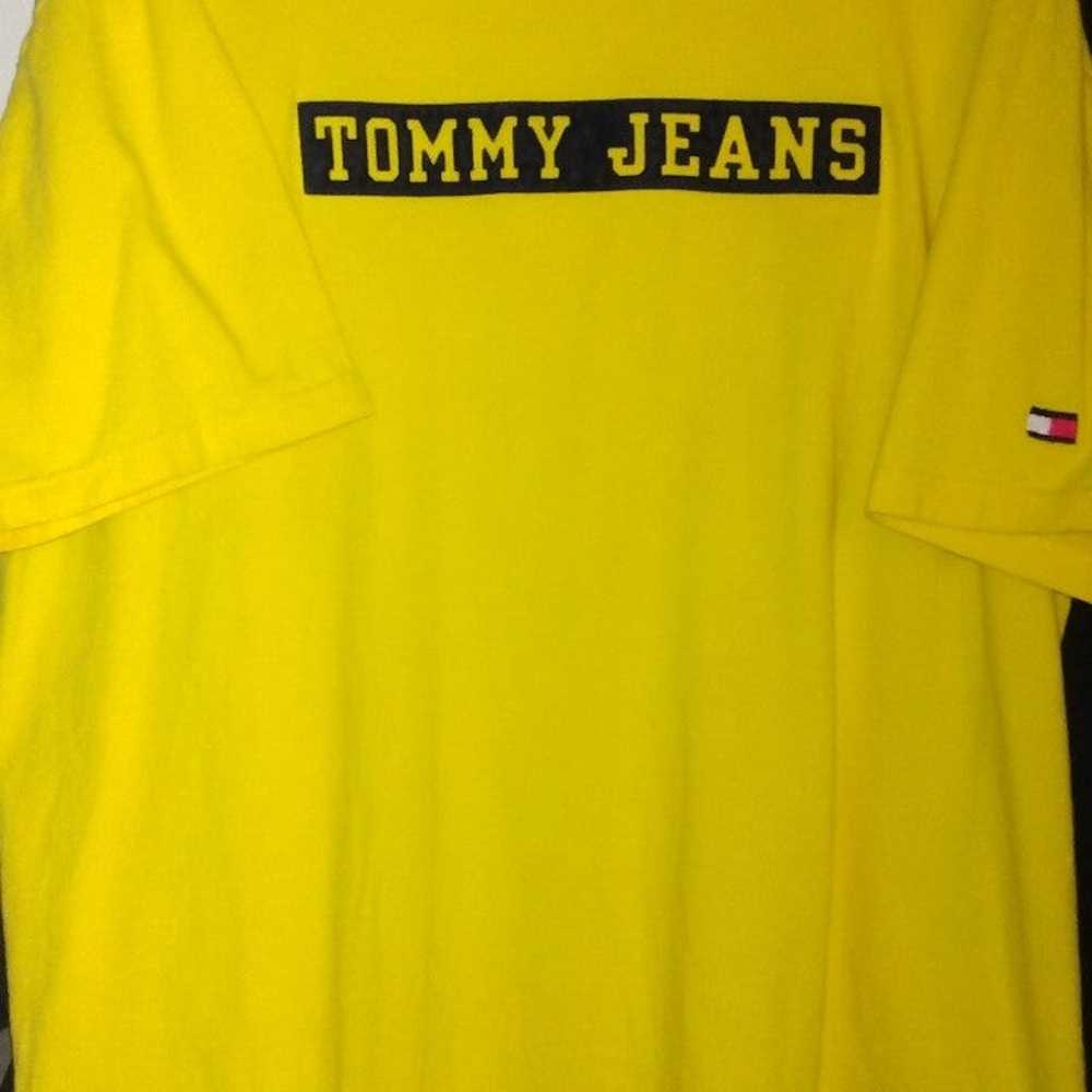 3 Tommy Hilfiger T-shirt lot... - image 10