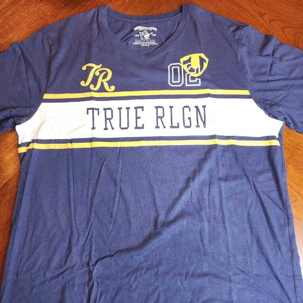 NWOT True Religion V Neck T-Shirt XXL - image 1