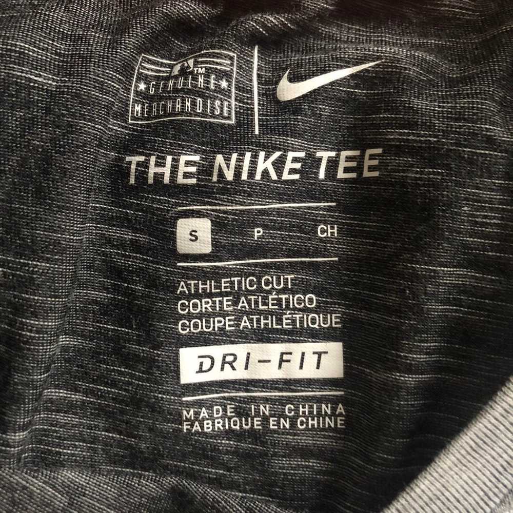 Nike t shirt. dri fit. Size small - image 3