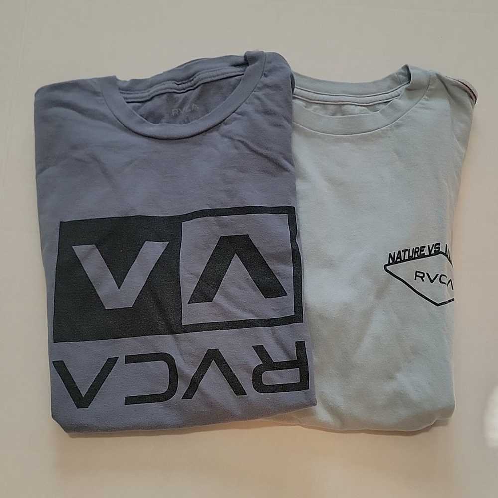 RVCA Men's T-Shirt Short Sleeve Set of 2

Size Sm… - image 1