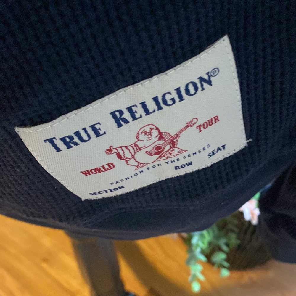 Men’s true religion, thermal shirt - image 2