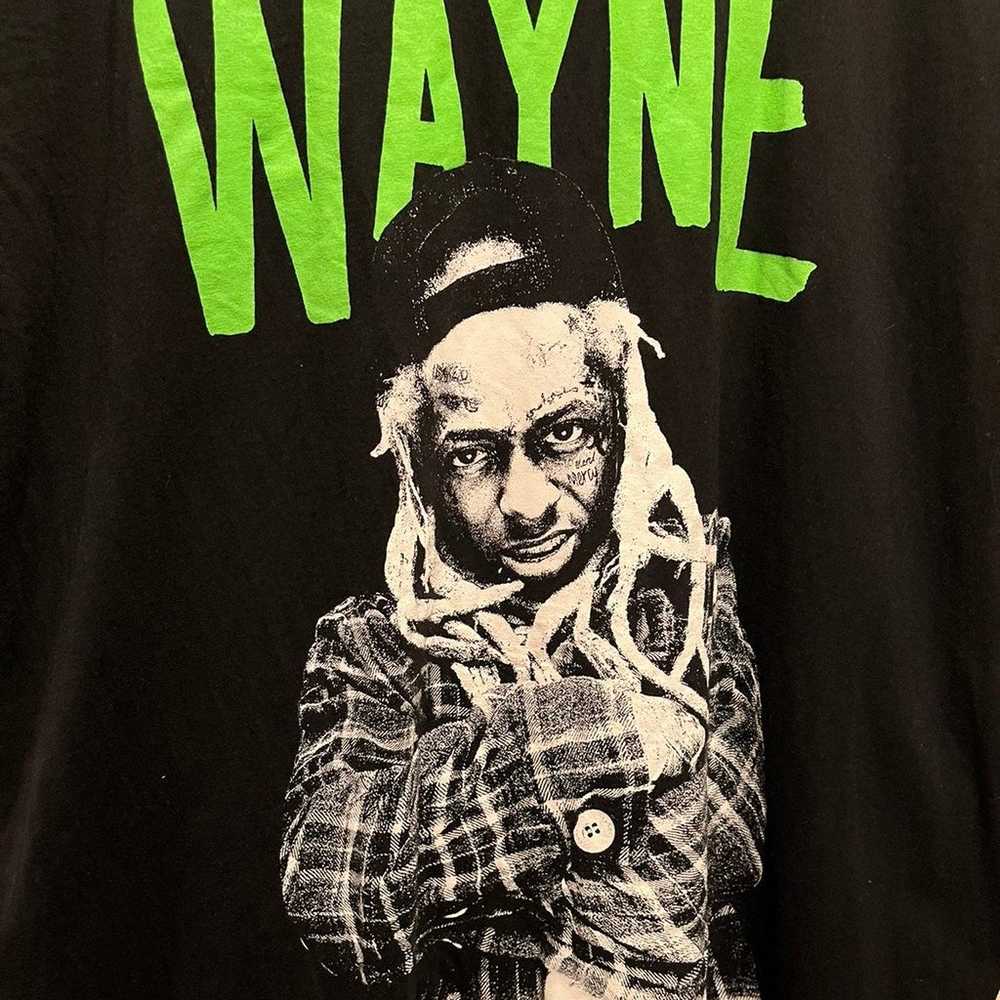 Lil Wayne concert tour t-shirt sz Medium - image 2