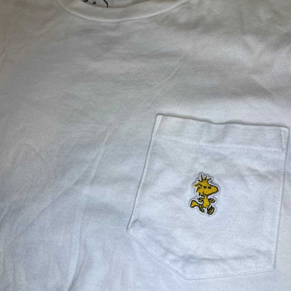 KAWS x Peanuts x UNIQLO Snoopy Pocket Shirt Size … - image 2