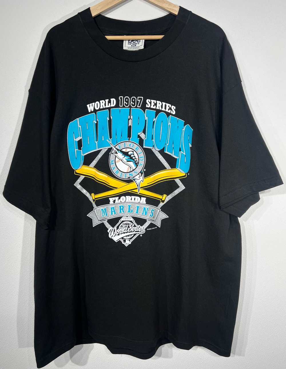 Vintage Florida Marlins 1997 Championship Tshirt … - image 1