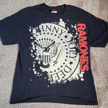 Vintage y2k Ramones punk band tee music shirt - image 1