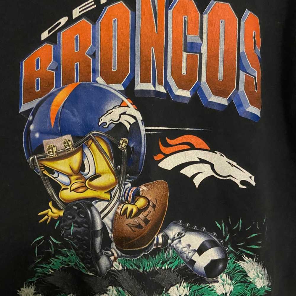 1997 Looney Tunes Denver Broncos t shirt - image 2