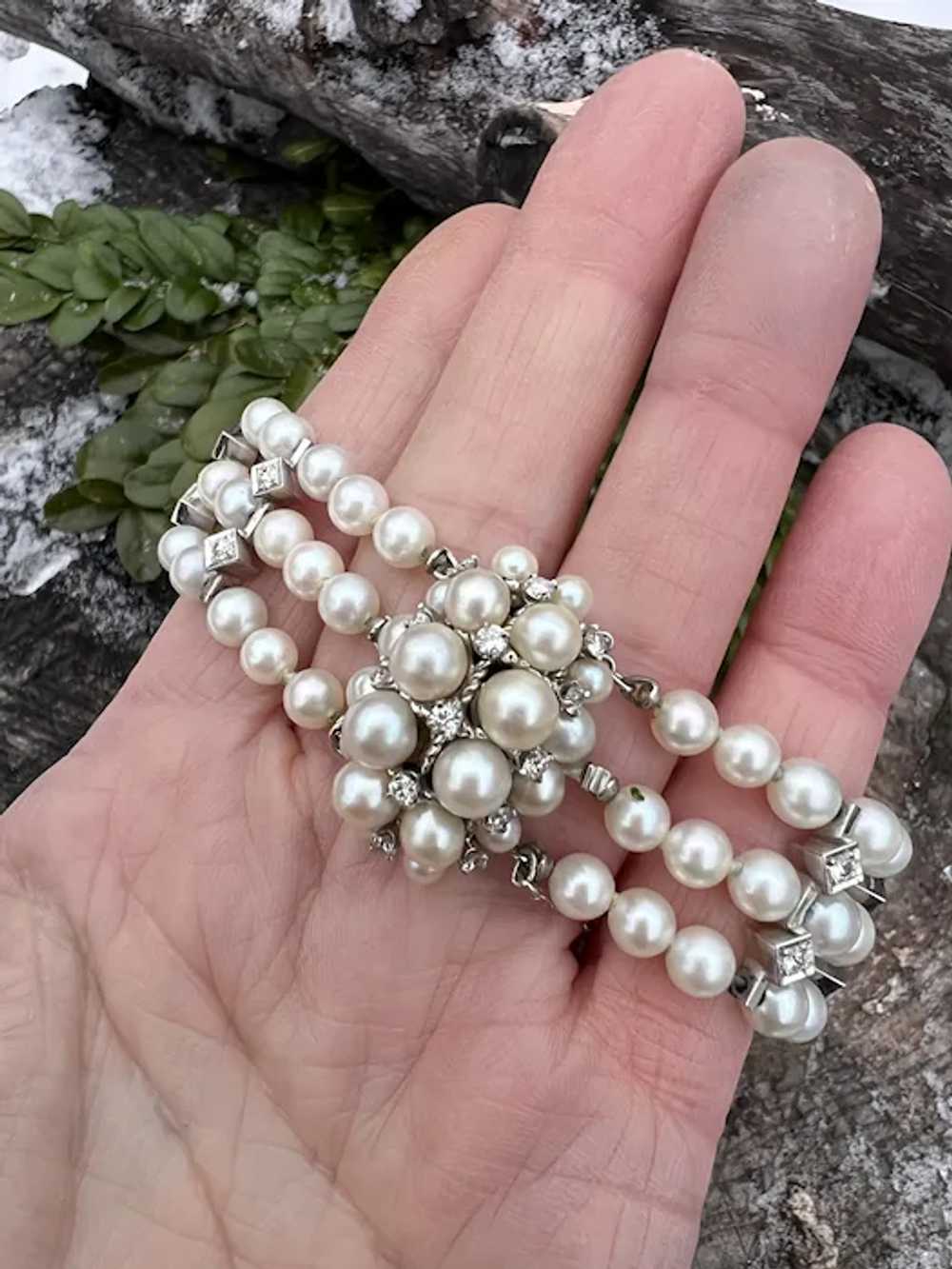 14K White Gold Pearl and Diamond Bracelet - image 9