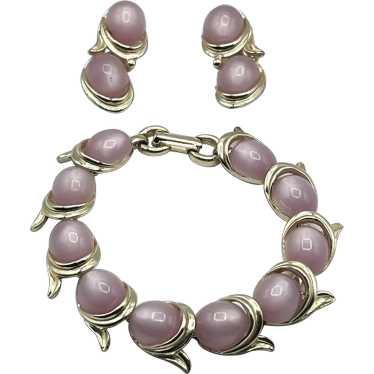 Vintage pink thermoset bracelet and earrings set