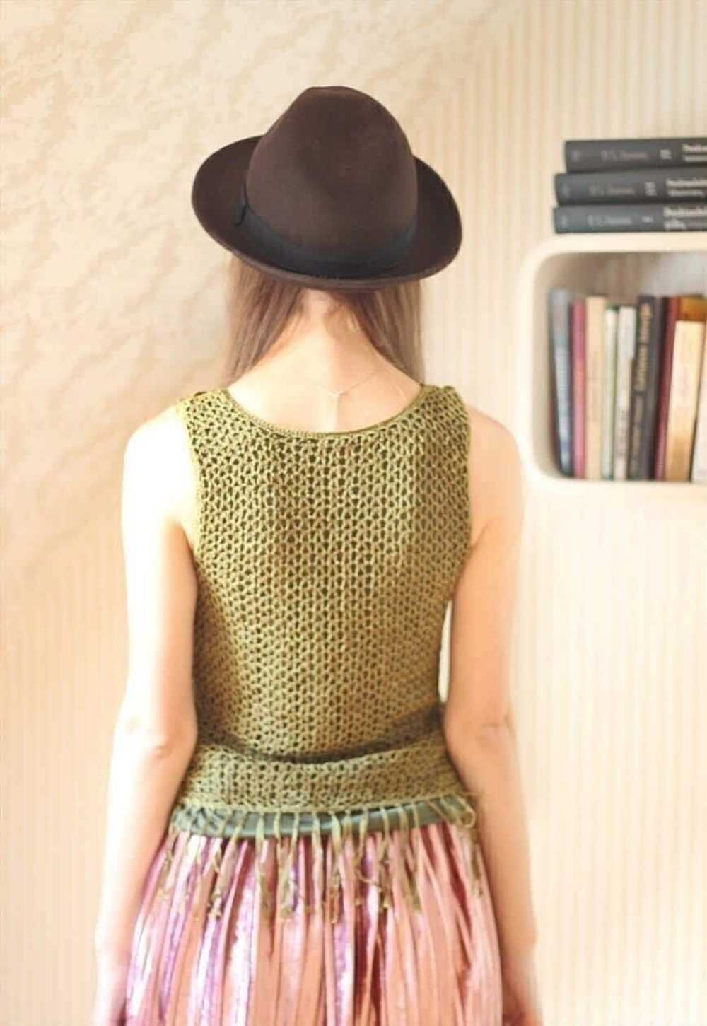 Khaki green crochet vest top - image 5