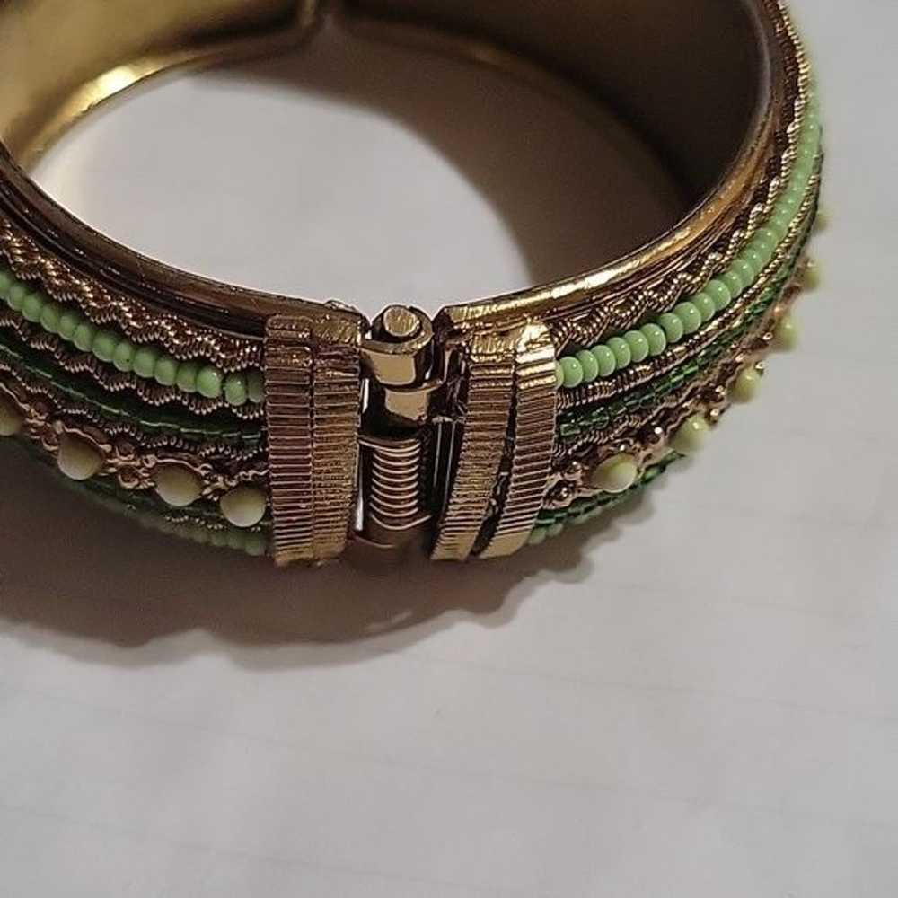 VINTAGE Brass Cuff with Sequins and Seed Beads Gr… - image 4